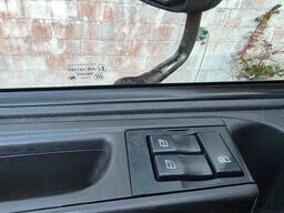 VOLVO FE 320 6x2/4 Abroller mit Cont. + Kran HMF 1820