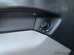 VOLVO FE 320 6x2/4 Abroller mit Cont. + Kran HMF 1820