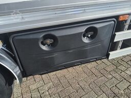 Renault D WIDE SERIE 280 PK P 4x2 - 09-BNZ-8 - TACHO V2...