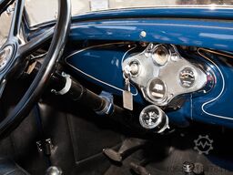 FORD FORD 1930 Model A Roadster de-luxe