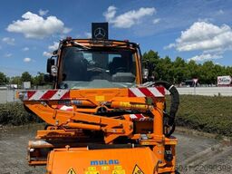 Mercedes-Benz Unimog U 319