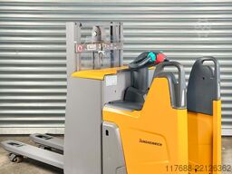 Jungheinrich ERD 220 - Service Neu - Batterie 90% - Garantie