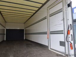 DAF LF 230 FA Bak+ Dhollandia klep 1500 KG 6 cilind...