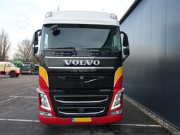 Volvo FH 420 LNG Globetrotter tractor unit
