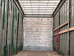 SCHMITZ CARGOBULL SCB*S3T MegaTrailer Curtainsider Edscha