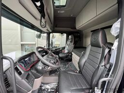 Scania R590 6x4 BL Plattform / Kran TAJFUN LIV L150Z