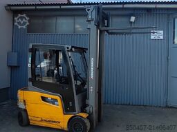 Jungheinrich EFG 320 Li-Ion 6.8m/ 2t/ 2020yy