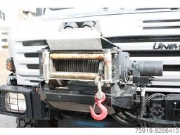 Mercedes-Benz UNIMOG 5000 Doka mit Kran HMF 1075