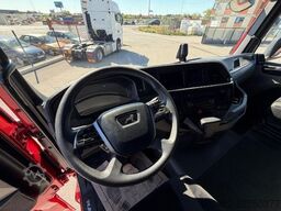 MAN TGX 18.510 4x2 BL SA auf allen Achsen neu bereift