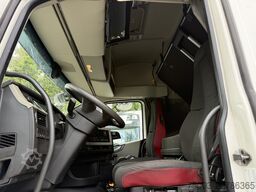 Volvo FH460 6X2 Kran HMF 2620 bis 18.50 Meter