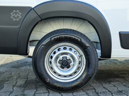 Peugeot Boxer KA 435 L4H2 BlueHDi 180 AT KLIMA BT PDC