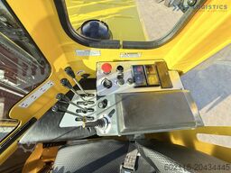 Combilift C3000 GAS TRIPLEX 4900 FREE LIFT CABIN