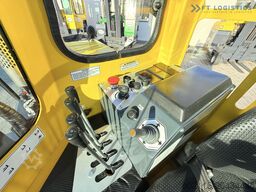 Combilift C3000 GAS TRIPLEX 4900 FREE LIFT CABIN