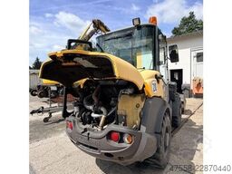 AHLMANN AX 700