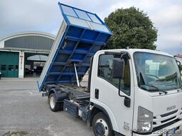 Isuzu N