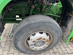 MERCEDES-BENZ AROCS 3240 8x4 Betonmischer Liebherr 9 m³