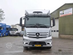 Mercedes-Benz Antos 2135 4X2 2018 BOX 9m + HEATING