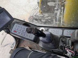 LIEBHERR A918 Compact Litronic Mobilbagger 18 T *Schnellw