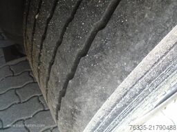 Schmitz Cargobull Curtainsider Mega