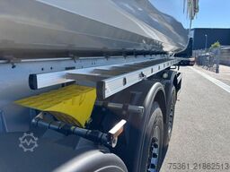 SCHMITZ CARGOBULL SKI S3D 24 SL 8.2 Stahlrund 31,9 m3 Liftachse