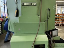 LIEBHERR L 652