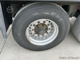 Schmitz Cargobull SCB S3B / Box Trailer / BPW Drum / NL Trailer /...