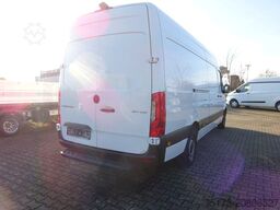 MERCEDES-BENZ Sprinter III Kasten RWD 317 CDI MBUX Navi SHZ