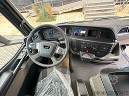 MAN TGS 33.440 6x6 /3-Seiten- Kipper / Kran HIAB 302