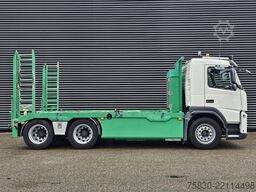 Volvo FM 500 6x2 / MACHINE TRANSPORT / HYDRAULIC RAMPS.