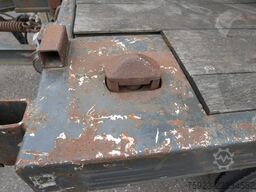Burg 2 axle semi low loader