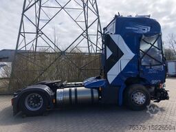 SCANIA R410 N323 LNG Retarder beschädigt