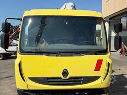 Renault D220
