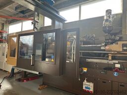 KraussMaffei KM 250-2000 CX Blue Power mit dem Robote