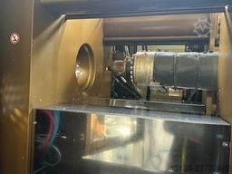 KraussMaffei KM 250-2000 CX Blue Power mit dem Robote