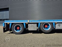 Scania R520 V8 8x2/6 / HMF 70 tm + JUMBO AANHANGER