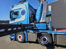 Scania R520 V8 8x2/6 / HMF 70 tm + JUMBO AANHANGER