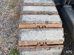 Kobelco SK75SR-3E w/ Rototilt, 2 buckets and grapple. 1850