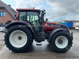 VALTRA T203 D AC 14.33 Front Hydr.