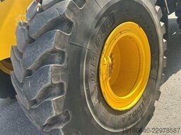 Komatsu WA380-8E0HL