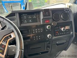RENAULT T520 4x2