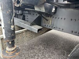 RENAULT C430-8X4-PALFINGER PK33002EH+JIB-26M!!-FUNK-EUR6