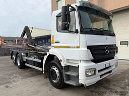 Mercedes-Benz AXOR 2533