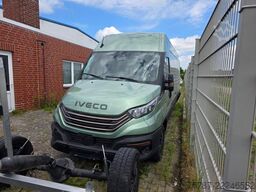 IVECO 35S18 Kastenwagen Maxi hoch&lang, Unfall