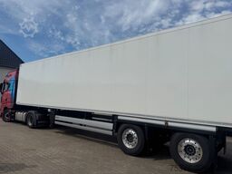 SCHMITZ CARGOBULL SKO 20 City damaged
