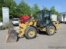 caterpillar 906H2 Radlader, Schaufel + Gabel