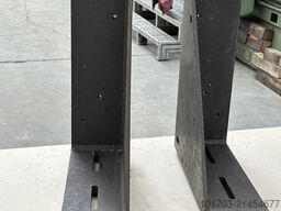 Paire d'équerres en acier 600 x 445 x 150 mm