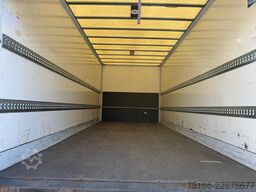 MERCEDES-BENZ ATEGO 818 L Koffer 6,1 m LBW 1 to. *AHK