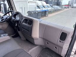 DAF LF 320 Sleeper Cab Pritsche & Plane mit LBW E6