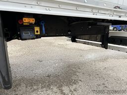Schmitz Cargobull SCB S3B / Box Trailer / 2x Liftaxle / APK TUV 1...