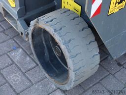 Holland Lift Ecostar HL-9710 Electric, 12m Working Height, 325k